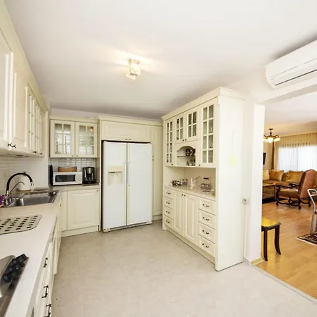 W Ac- Balcony - Backyard -5 Mins Bodrum